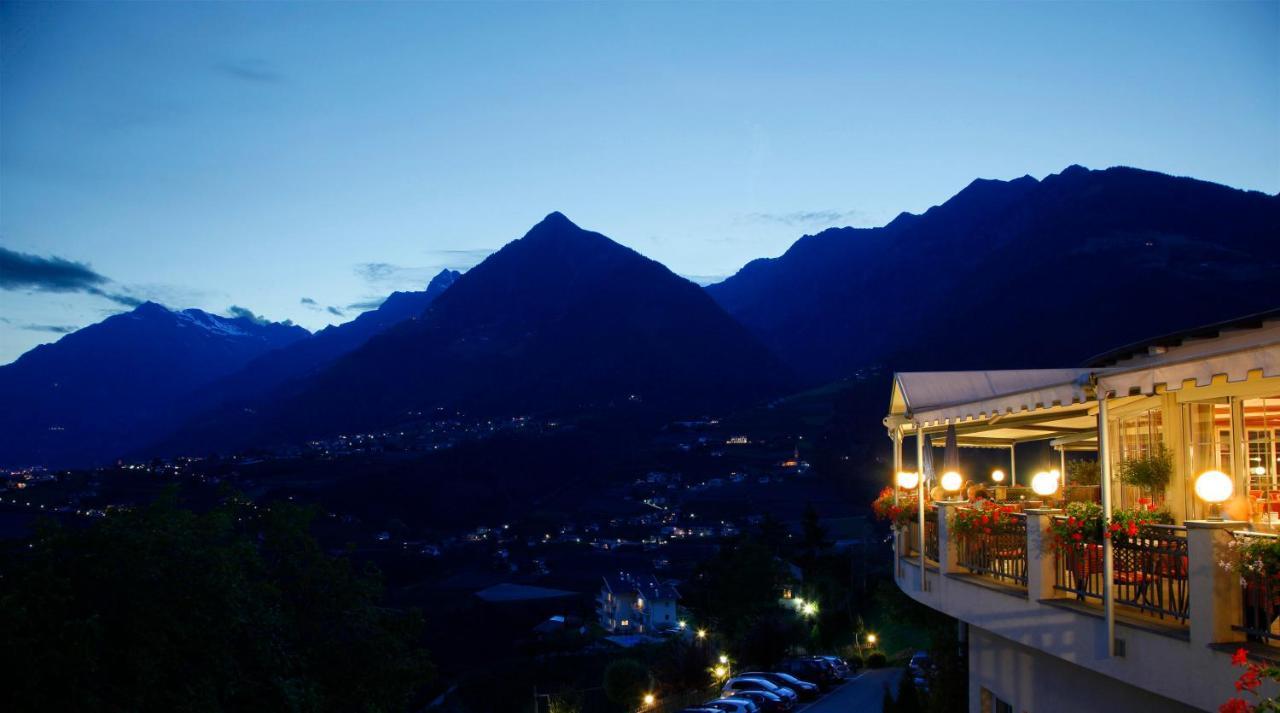 Hotel Schlosswirt Schenna Exteriör bild